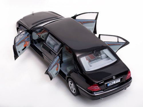 1/18 2000 Mercedes Benz Pullman S-Class