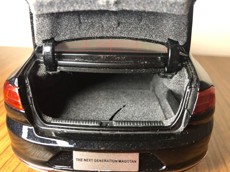 1/18 Paudi Volkswagen Passat 2016