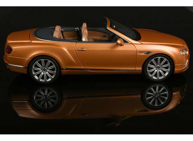 2016 Bentley Continental GT Convertible LHD, sunburst gold