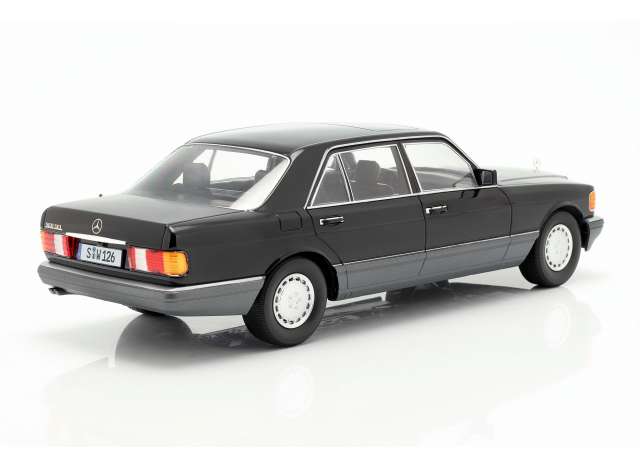 1985 Mercedes Benz 560 SEL S-class (W126), black