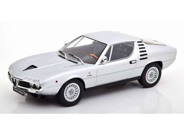 1970 Alfa Romeo Montreal, silver