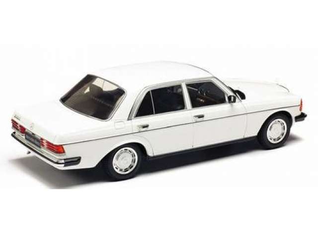 1975 Mercedes Benz 230E W123, white