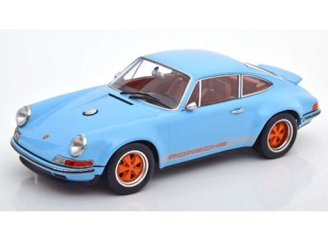 Singer Porsche 911 coupe, light blue/orange