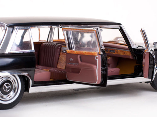 1/18 1966 Mercedes Benz 600 Pullman