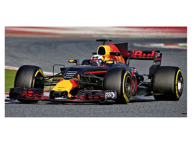 2017 Red Bull Racing Tag-Heuer RB13 D.Ricciardo