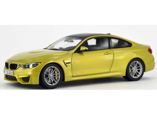 1/18 BMW M4 Coupe Austin, Yellow