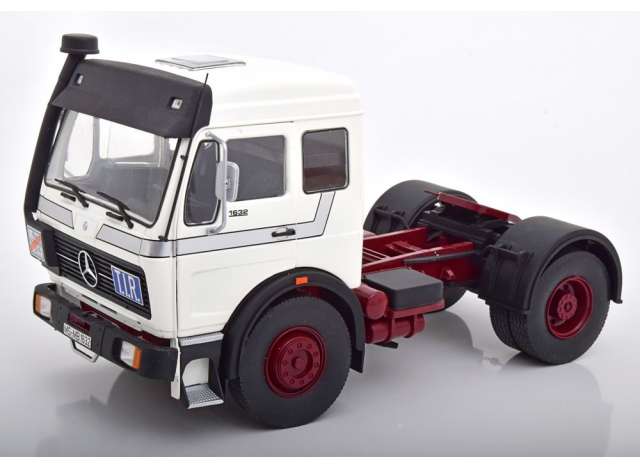 1973 Mercedes NG 1632, white/silver/dark red