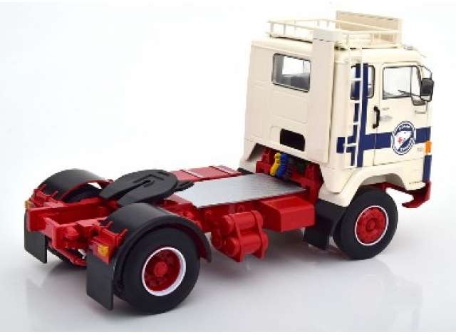 1965 Volvo F88 *Polar Express*, white/red/blue