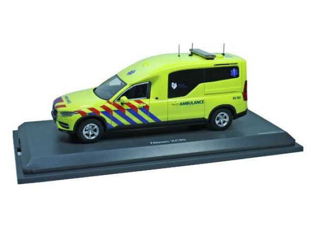 1/43 Nilsson XC90 Ambulance (NL), yellow/blue/red
